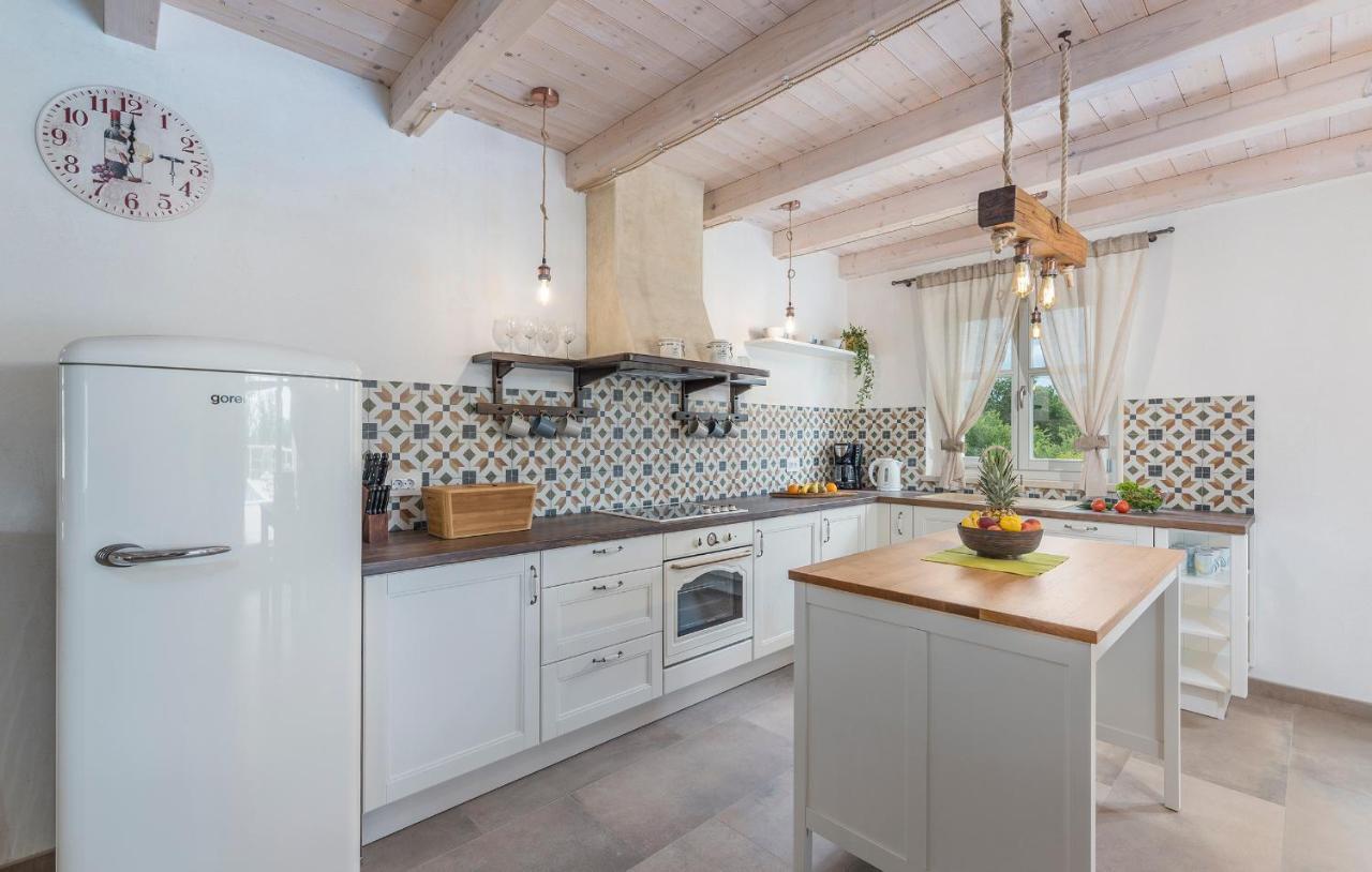 Villa-Osmium Smoljanci Bagian luar foto