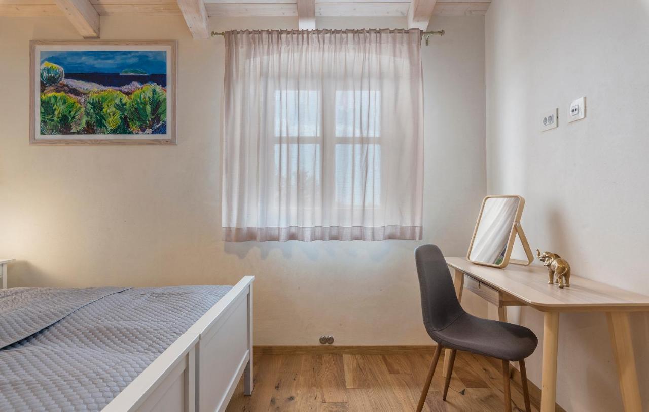 Villa-Osmium Smoljanci Bagian luar foto